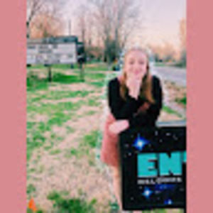 Meet your Posher, Laura